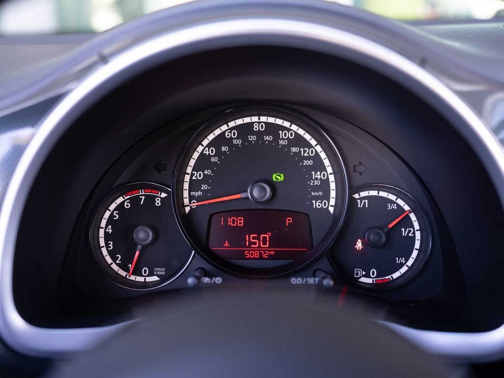 Used 2013 Volkswagen Beetle 2.0T image 12