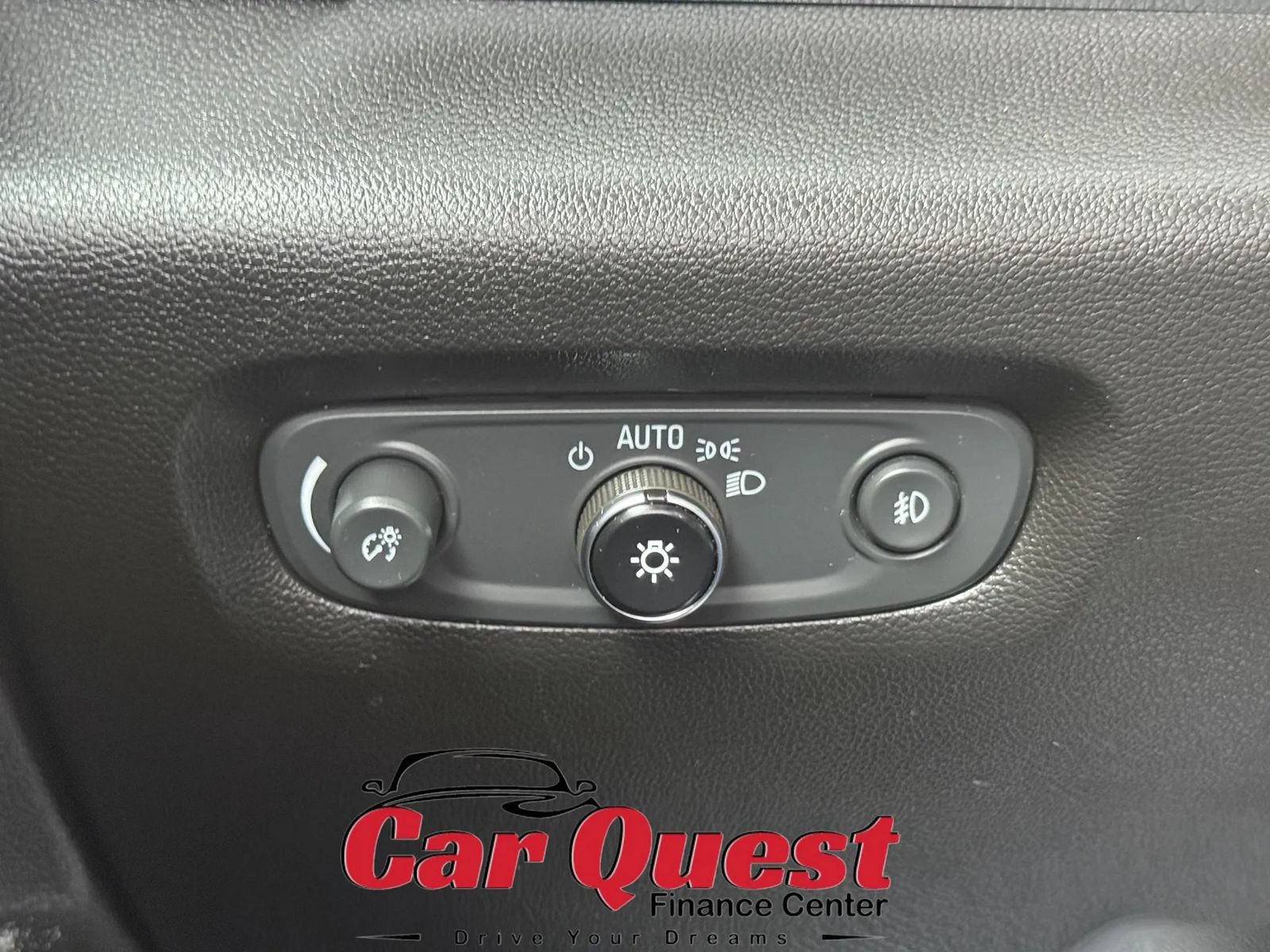 Used 2019 Chevrolet Traverse RS AWD/4WD image 35