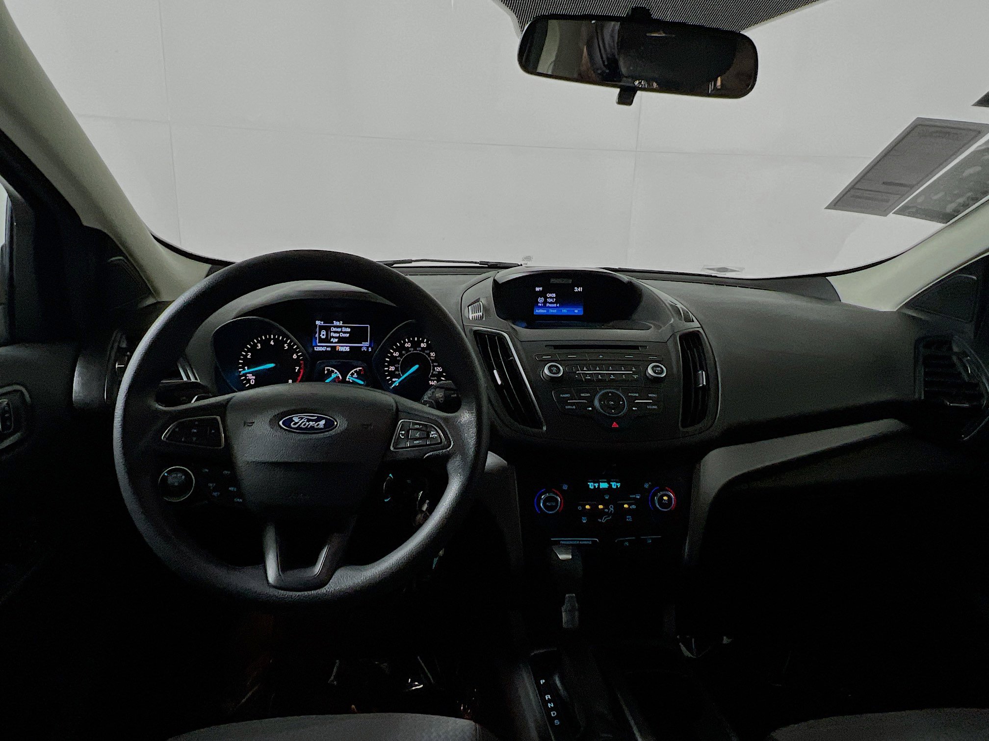 Used 2017 Ford Escape SE FWD image 30