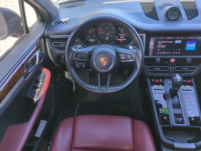 Used 2023 Porsche Macan image 17