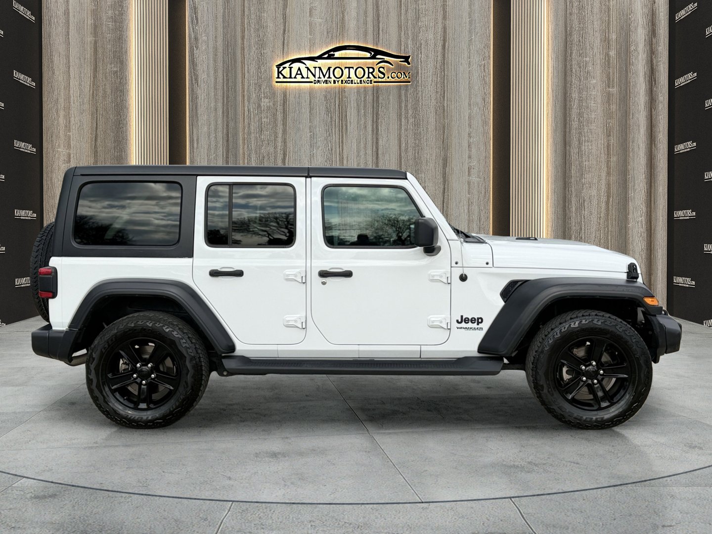 Used 2021 Jeep Wrangler Unlimited Sport AWD/4WD image 8