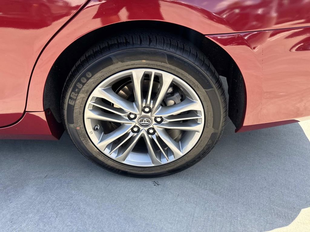 Used 2017 Toyota Camry SE FWD image 6