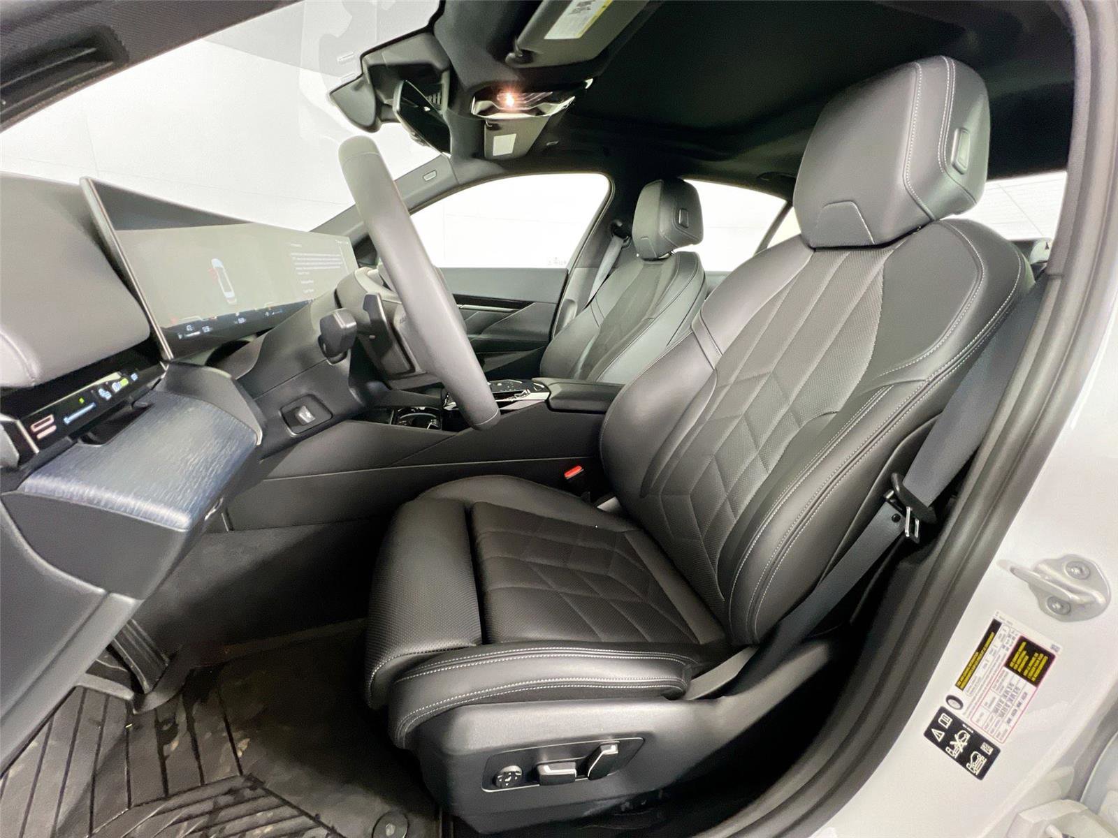 Certified 2026 BMW 530i xDrive w/ Premium Package image 21