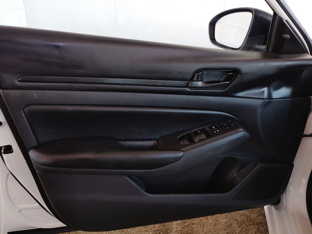 Used 2024 Nissan Altima 2.5 S FWD image 20