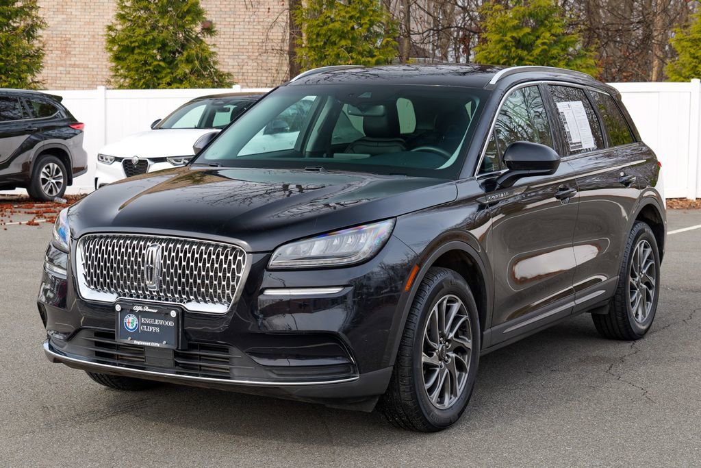 Used 2022 Lincoln Corsair AWD w/ Equipment Group 101A image 3