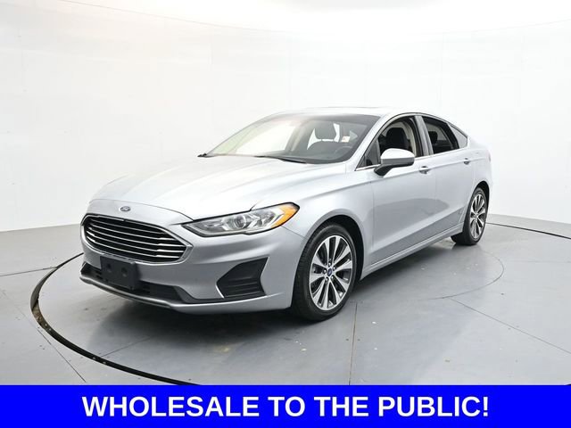 Used 2020 Ford Fusion SE image 3