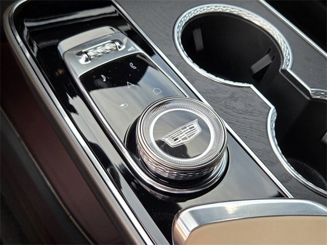 New 2025 Cadillac Lyriq Luxury image 25