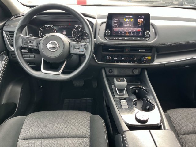 Used 2024 Nissan Rogue SV AWD/4WD image 14