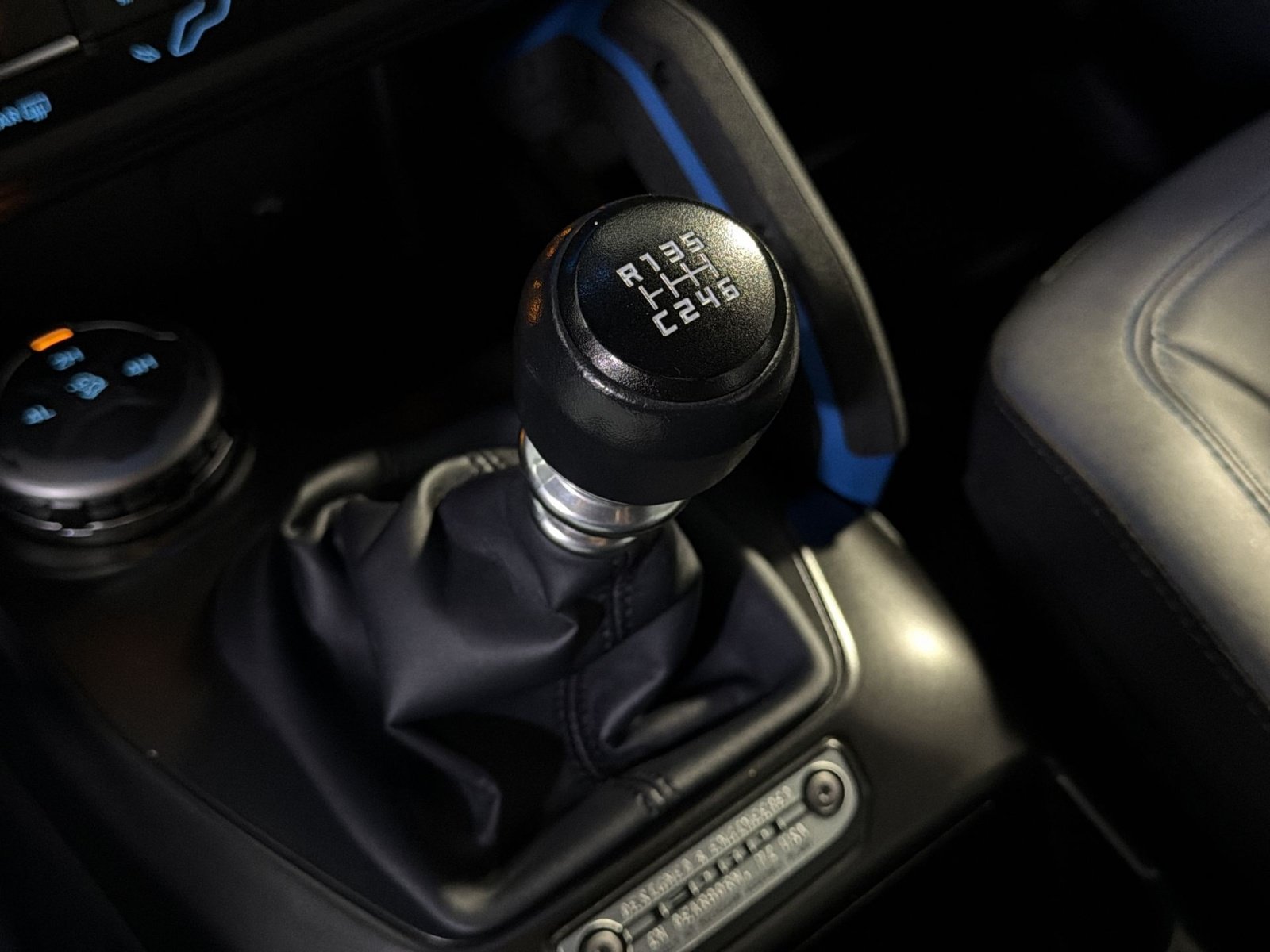 Used 2022 Ford Bronco Black Diamond AWD/4WD image 22