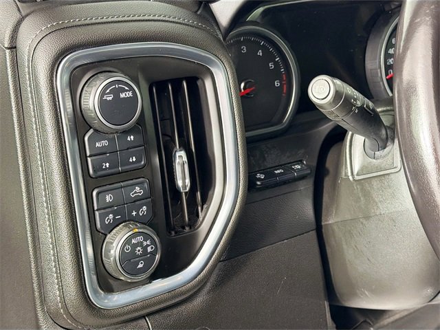 Used 2021 Chevrolet Silverado 1500 High Country w/ Technology Package image 10