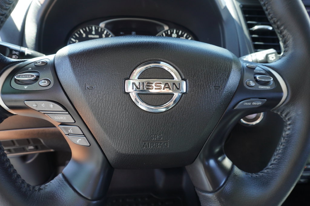 Certified 2020 Nissan Pathfinder SV FWD image 18