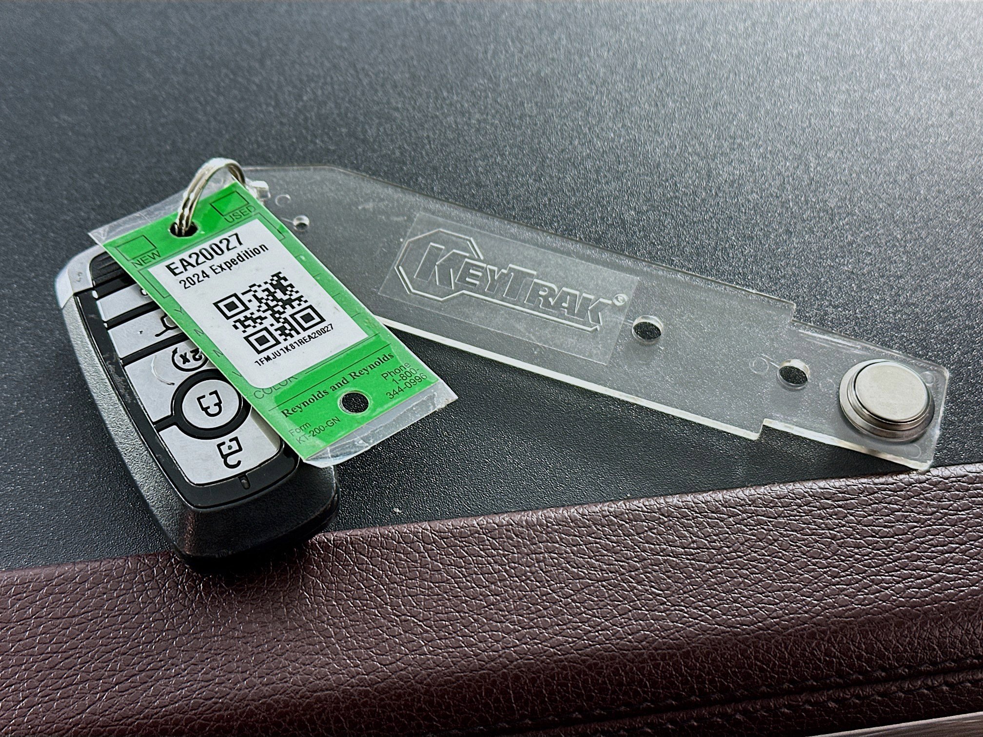 Used 2024 Ford Expedition Limited image 32