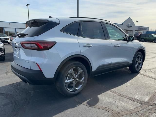 New 2025 Ford Escape ST-Line w/ Tech Pack #1 image 9