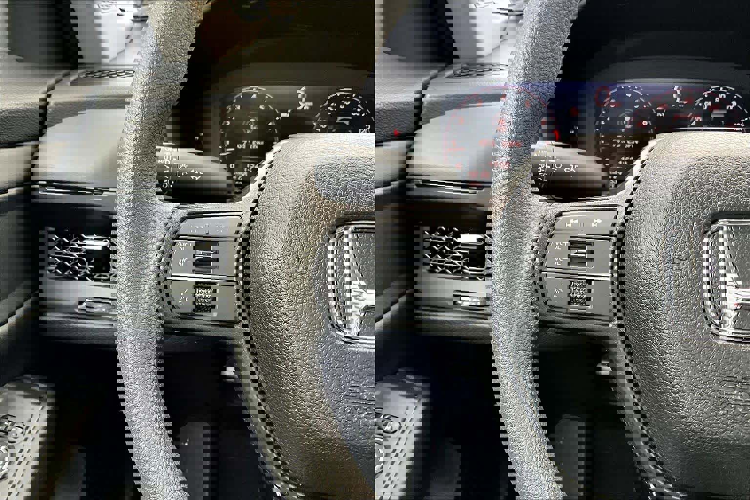 Used 2025 Honda Accord SE image 24