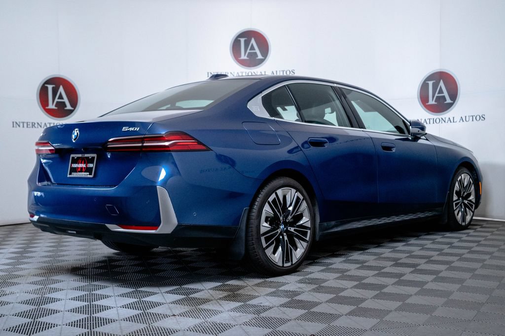 Used 2025 BMW 540i xDrive AWD/4WD image 6