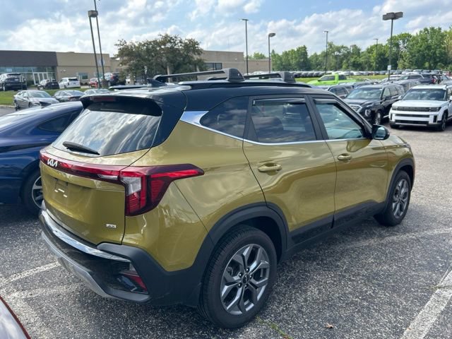 Used 2024 Kia Seltos S AWD/4WD image 4