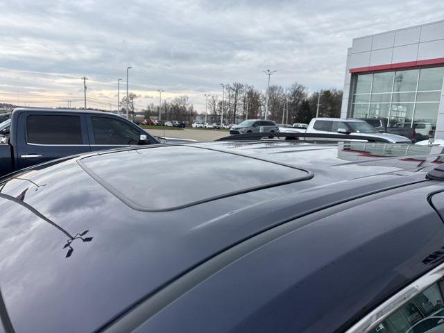 Certified 2023 Toyota Sienna XLE image 3