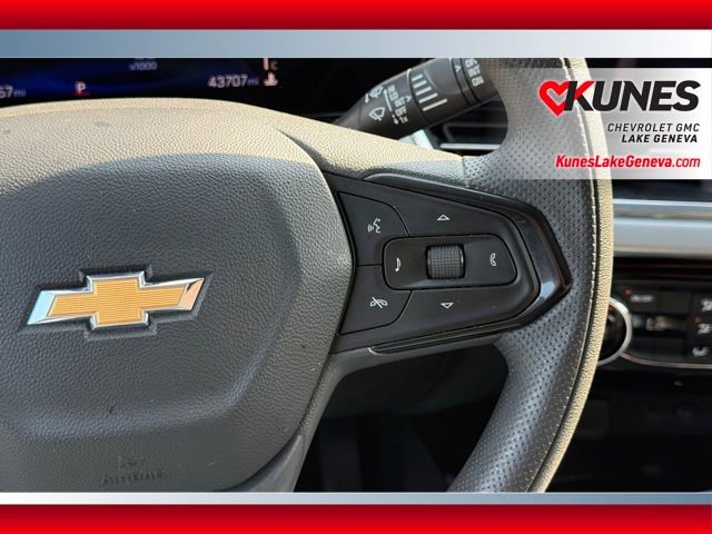 Used 2025 Chevrolet Trax LT image 42