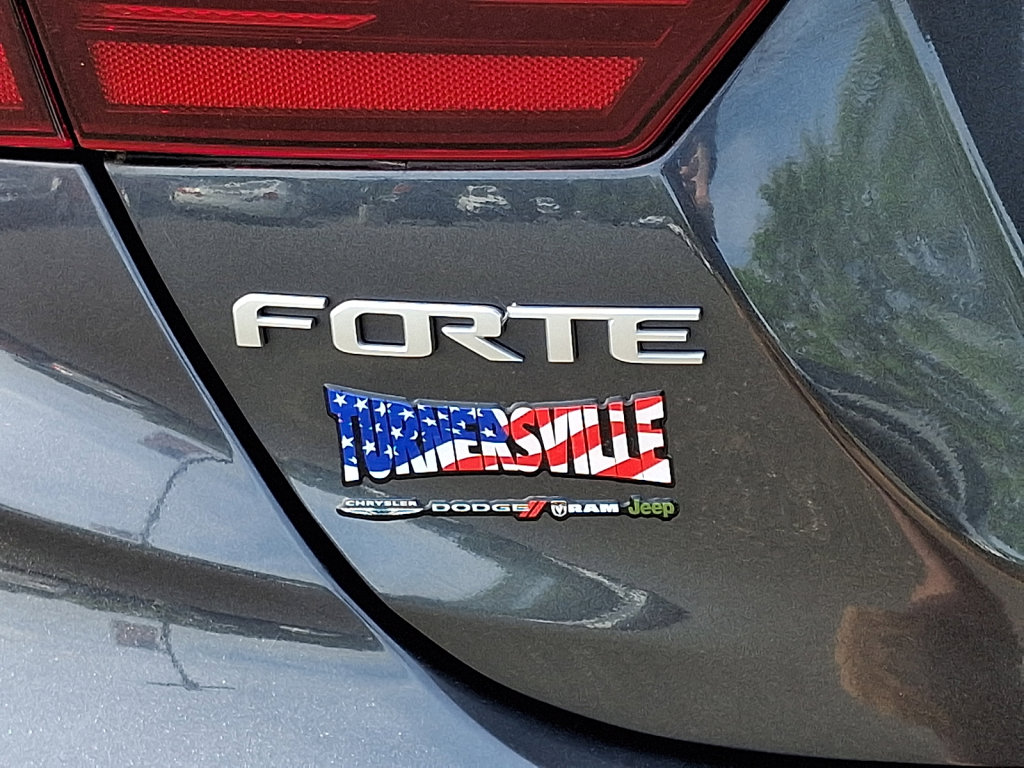 Used 2023 Kia Forte GT w/ GT2 Package FWD image 16