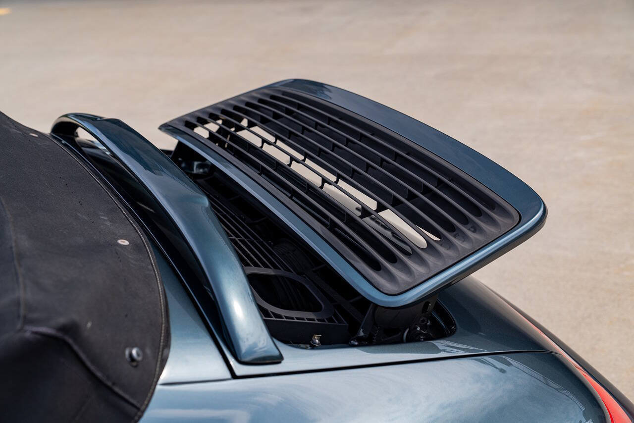 Used 1995 Porsche 911 Cabriolet image 40