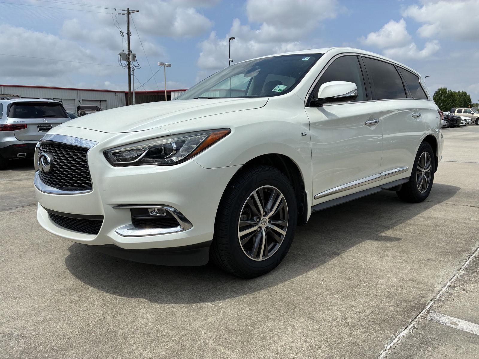 Used 2017 INFINITI QX60 FWD image 3
