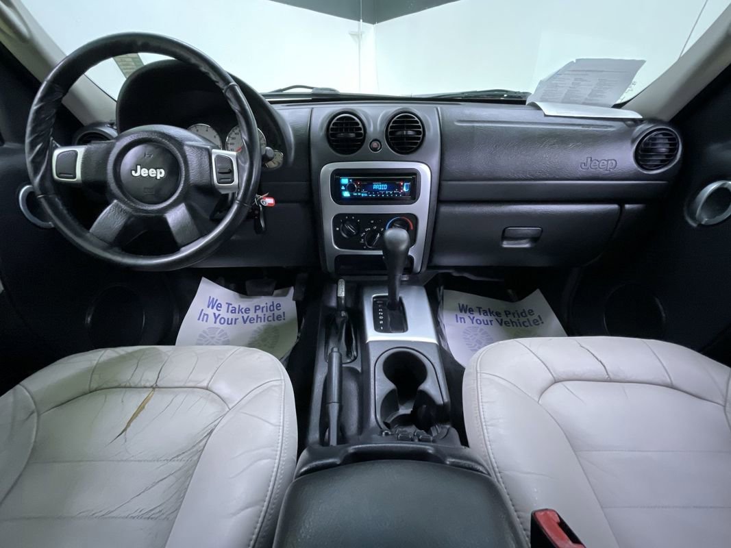 Used 2003 Jeep Liberty Limited image 18