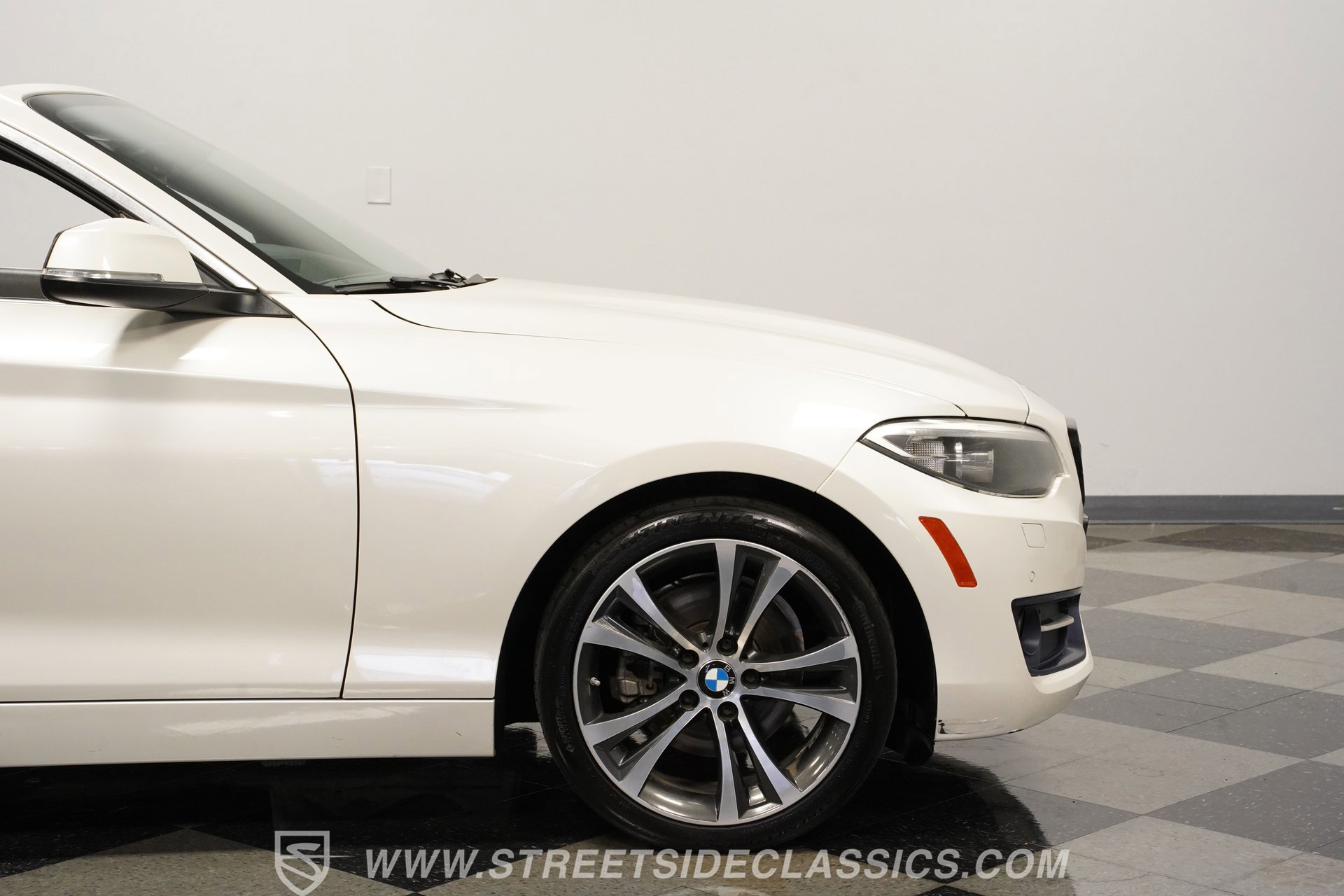 Used 2017 BMW 230i Convertible RWD image 30