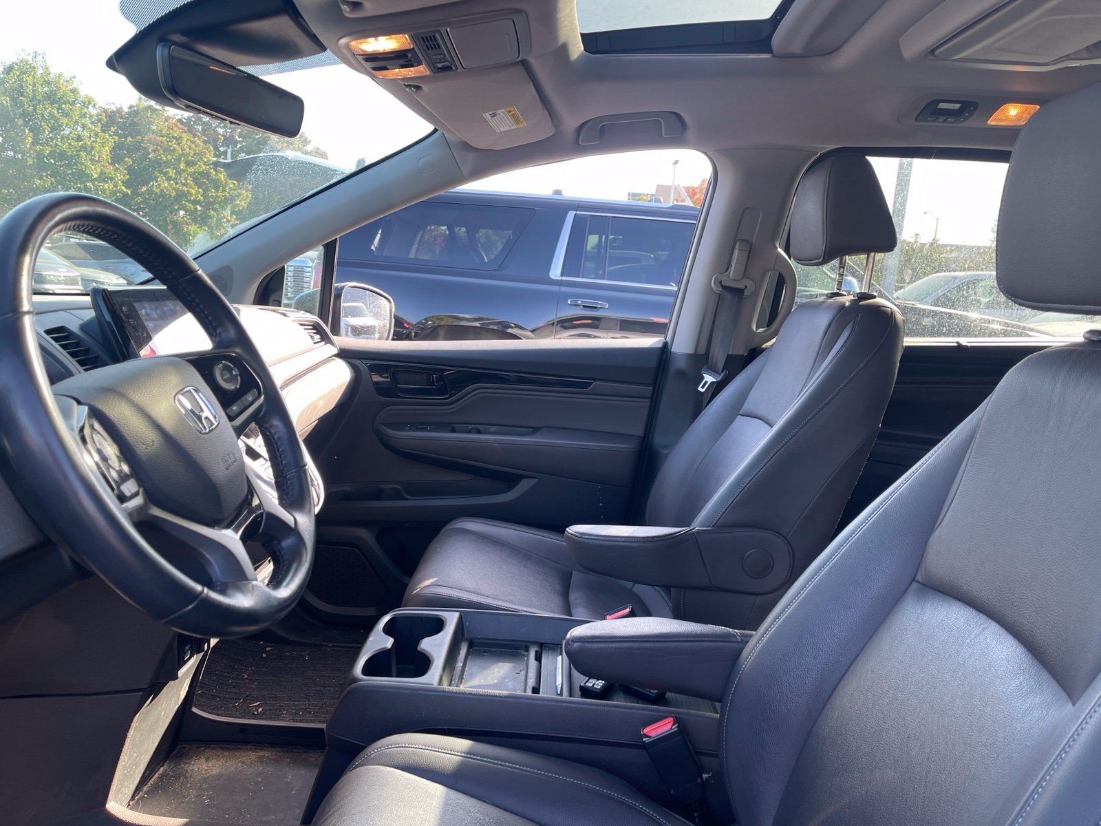 Used 2024 Honda Odyssey Touring image 5