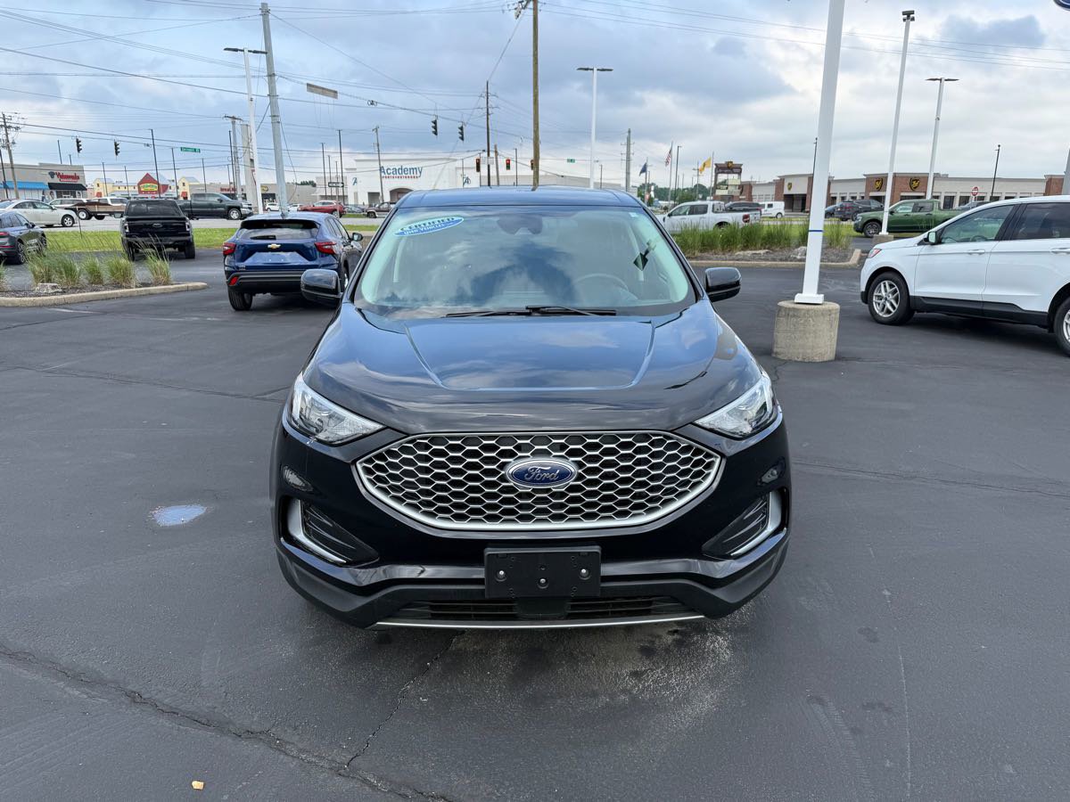 Used 2024 Ford Edge SEL image 3