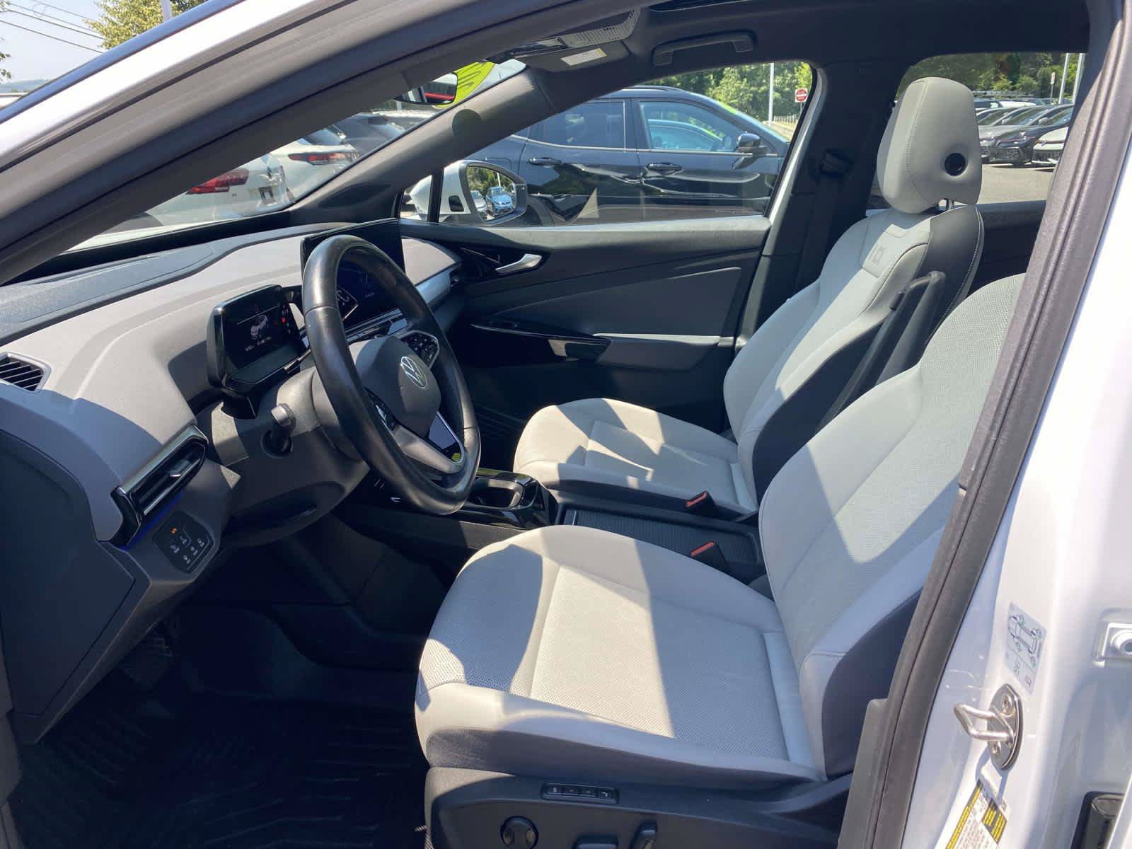 Used 2021 Volkswagen ID.4 Pro S w/ Gradient Package AWD/4WD image 10