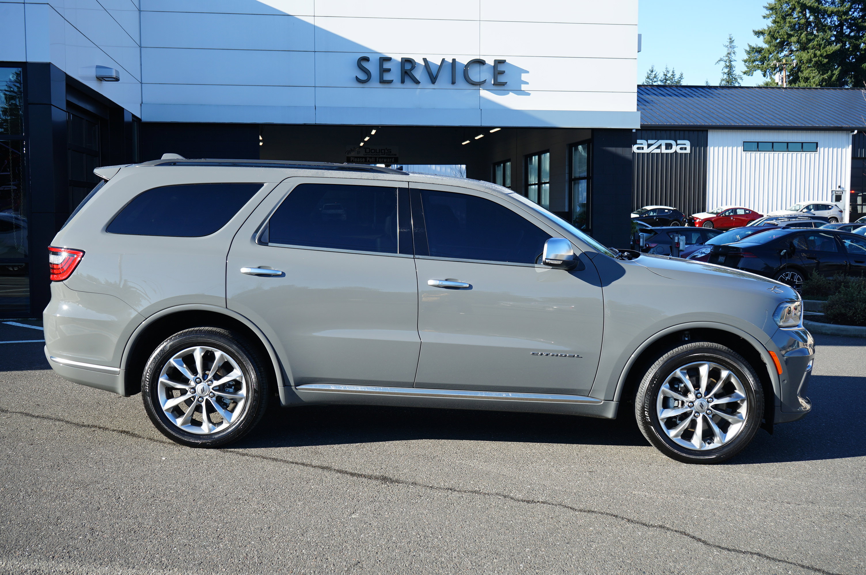 Used 2022 Dodge Durango Citadel image 2