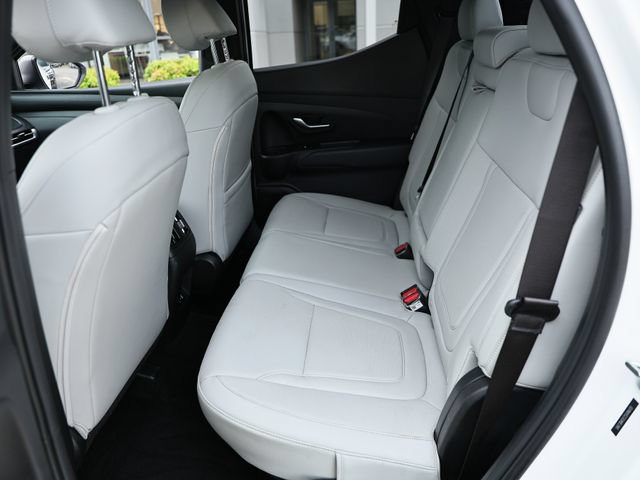 Used 2025 Hyundai Santa Cruz SEL FWD image 23