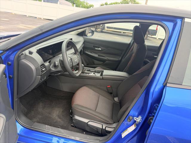 Used 2026 Nissan Sentra SR w/ SR All Weather Package FWD image 22
