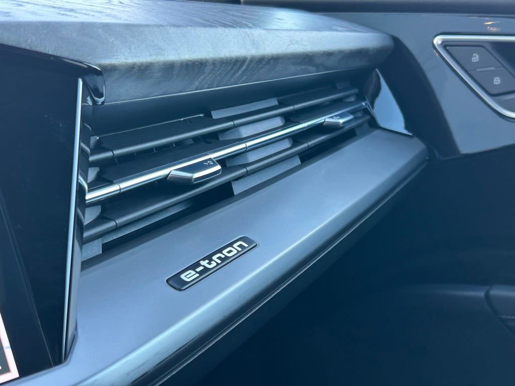 Used 2023 Audi Q4 e-tron Premium Plus w/ Premium Plus image 38