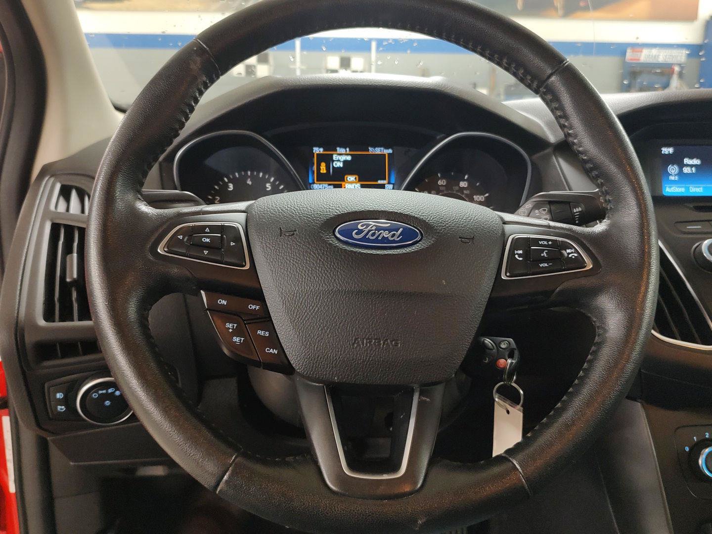 Used 2015 Ford Focus SE w/ Equipment Group 201A FWD image 14