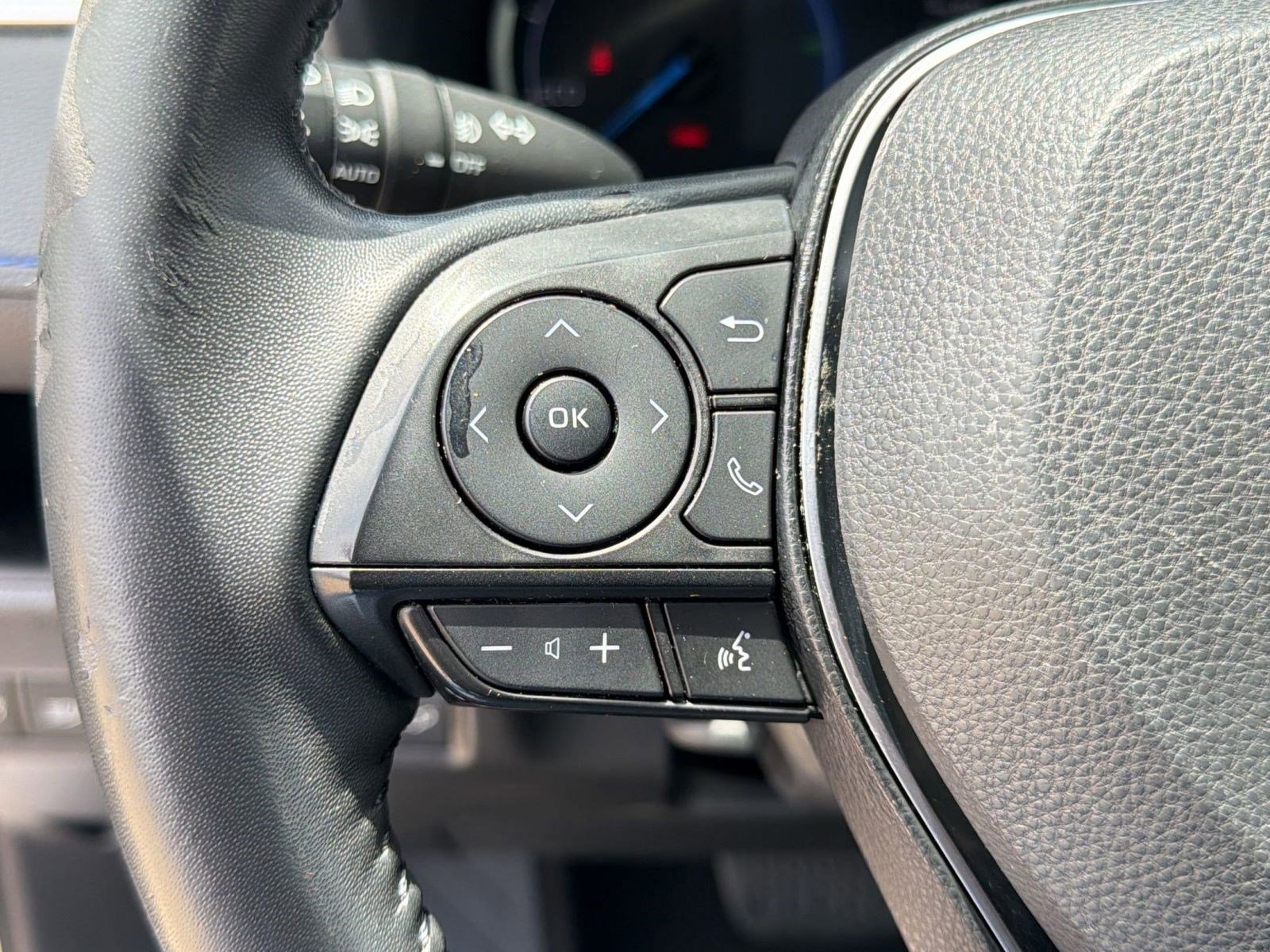 Used 2021 Toyota RAV4 XSE AWD/4WD image 17