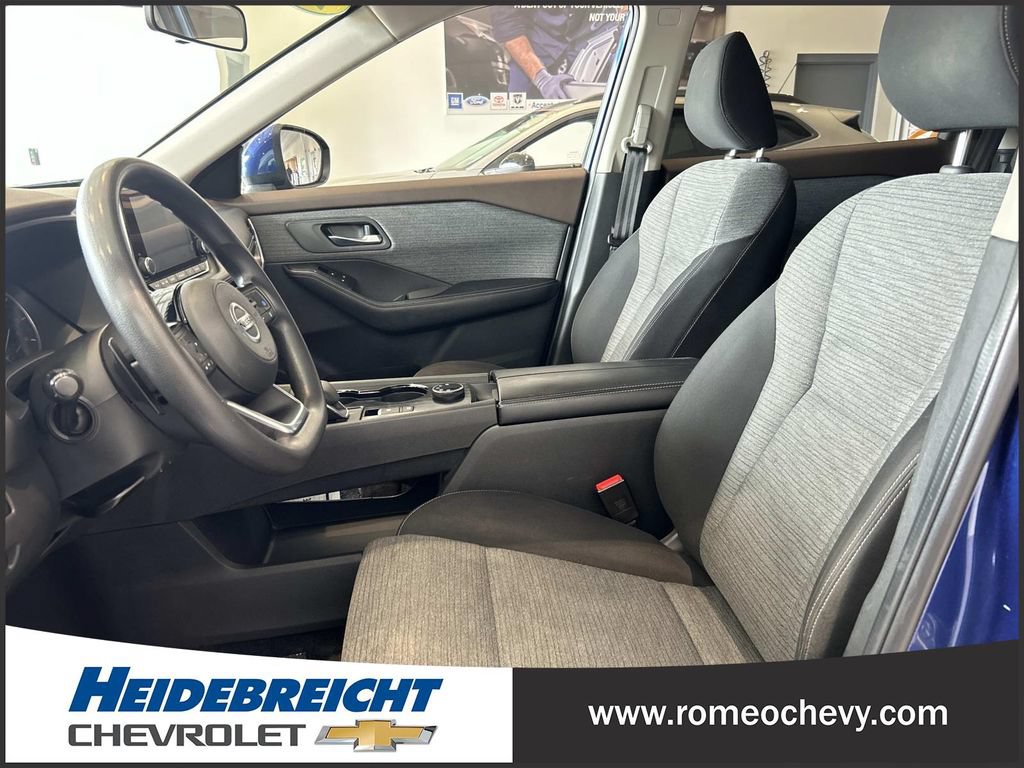Used 2021 Nissan Rogue SV AWD/4WD image 13