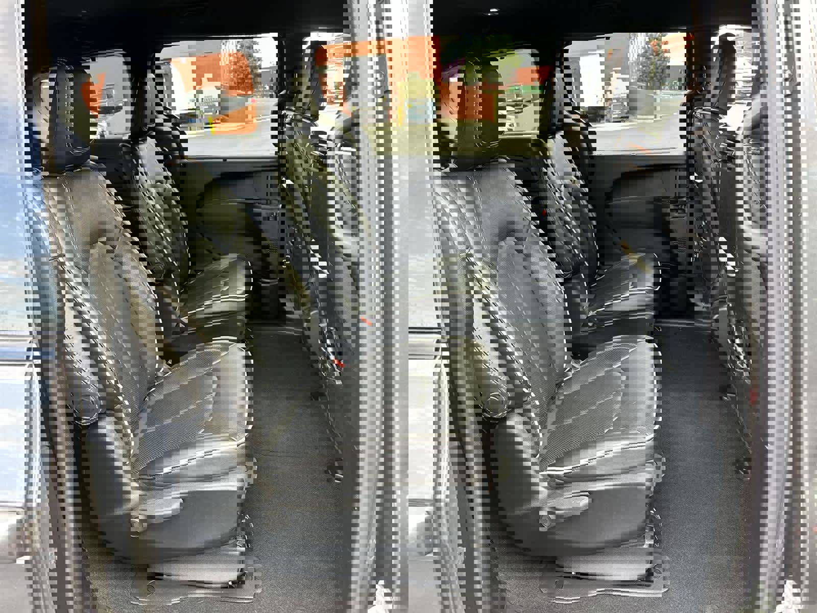 Used 2020 Chrysler Pacifica Limited w/ Advanced Safetytec Group image 13