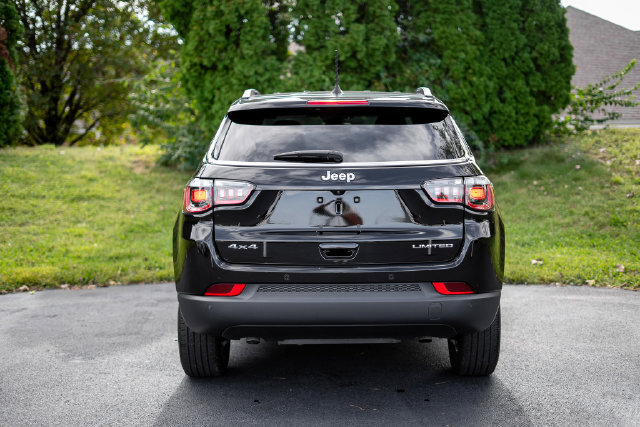 Used 2025 Jeep Compass Limited AWD/4WD image 6