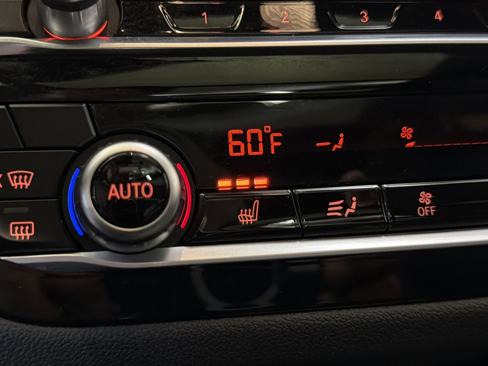 Used 2019 BMW X3 xDrive30i w/ Premium Package AWD/4WD image 34