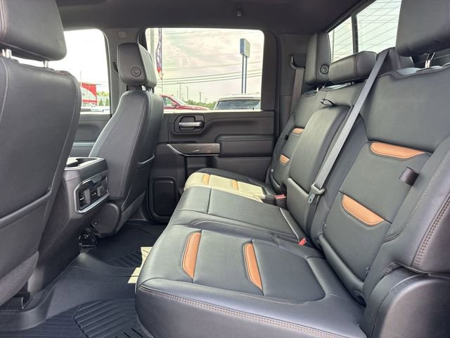 Used 2022 GMC Sierra 2500 AT4 w/ AT4 Preferred Package AWD/4WD image 11
