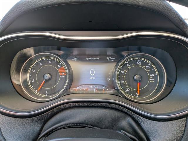 Certified 2023 Jeep Cherokee Altitude Lux image 28