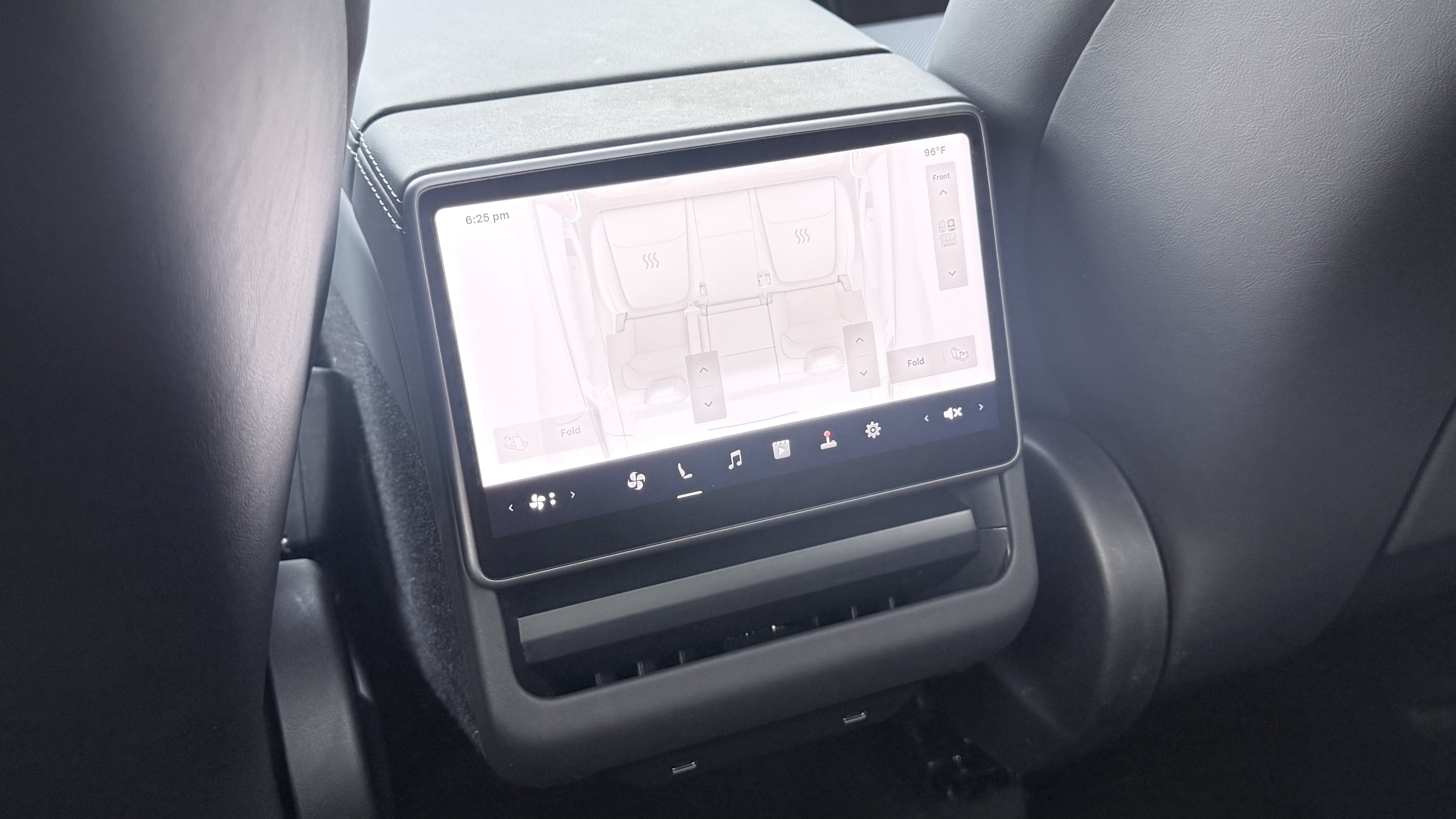 Used 2026 Tesla Model Y AWD image 43