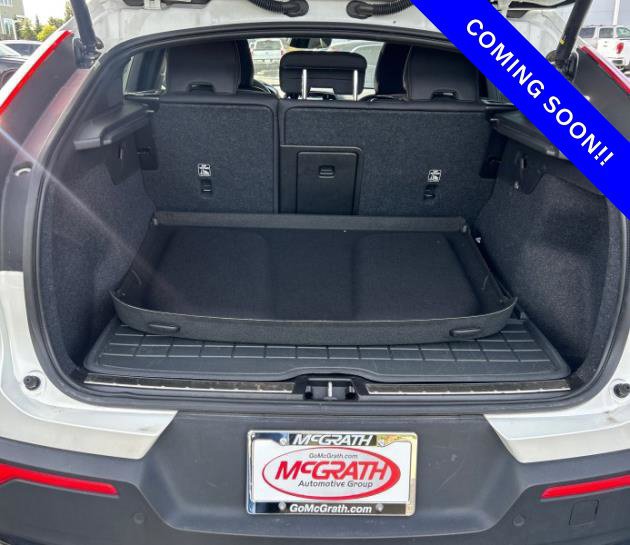 Used 2023 Volvo C40 Recharge Core w/ Protection Package Premier AWD/4WD image 9