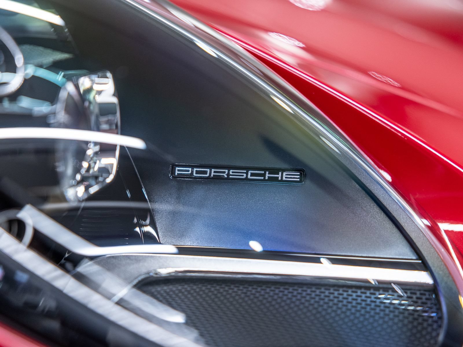 Certified 2024 Porsche 911 Carrera RWD image 20