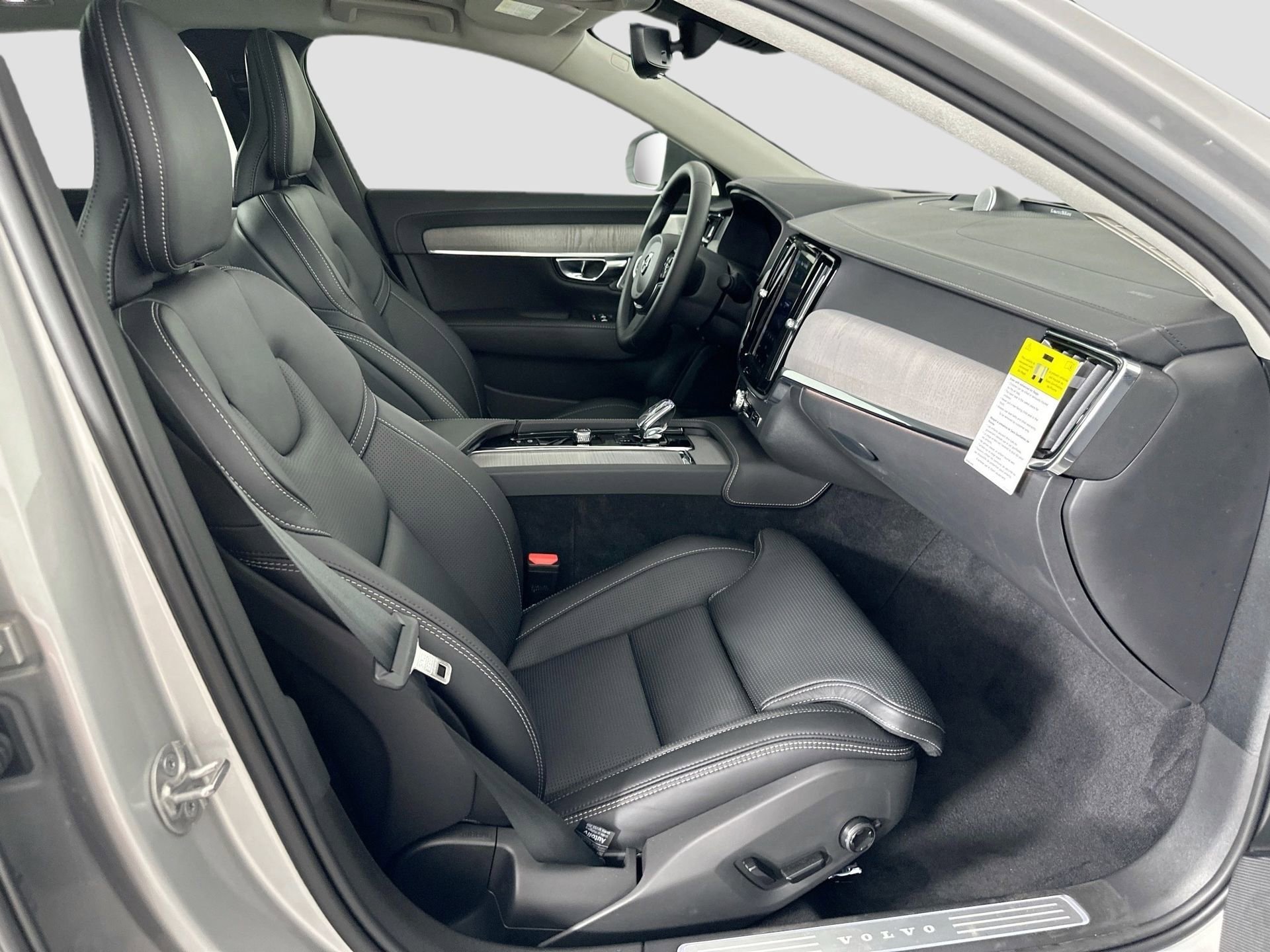 New 2025 Volvo S90 B6 Ultra w/ Lounge Package image 24