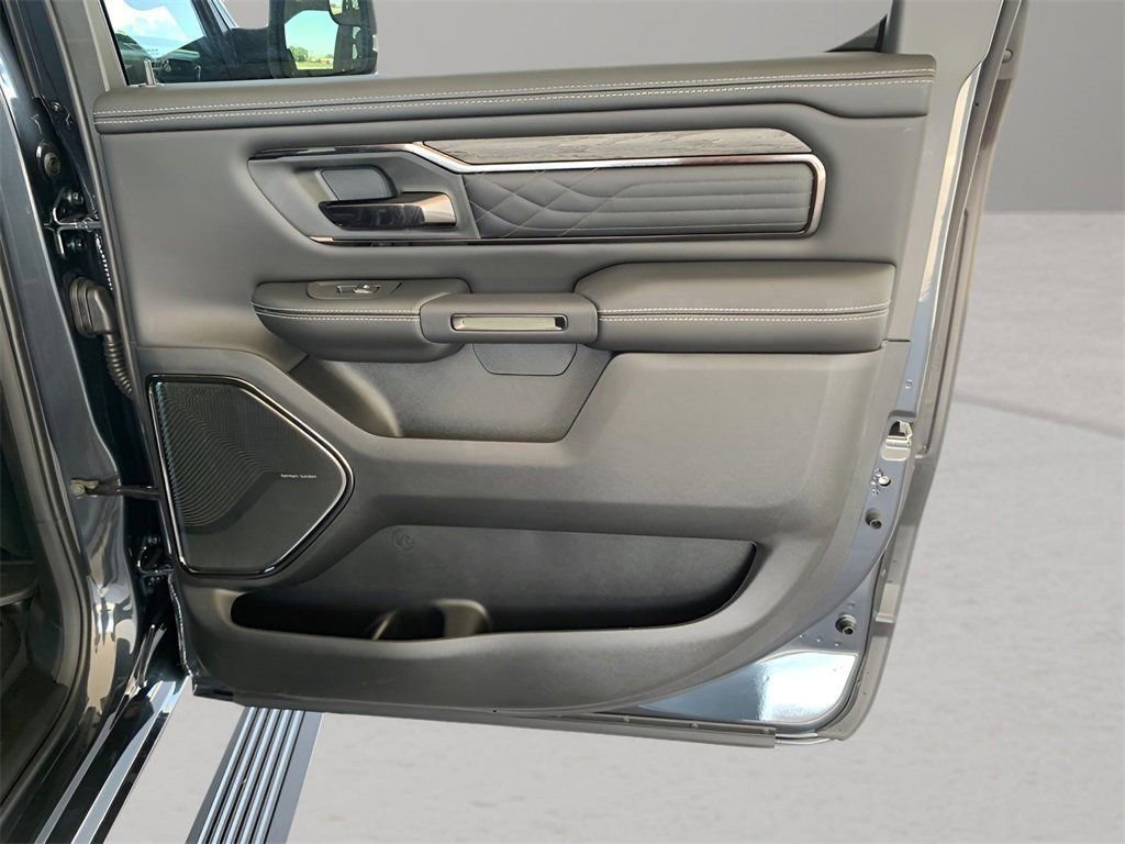 New 2026 RAM 1500 Limited AWD/4WD image 27
