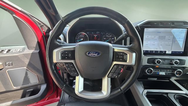 Used 2022 Ford F250 Lariat w/ Black Appearance Package AWD/4WD image 13
