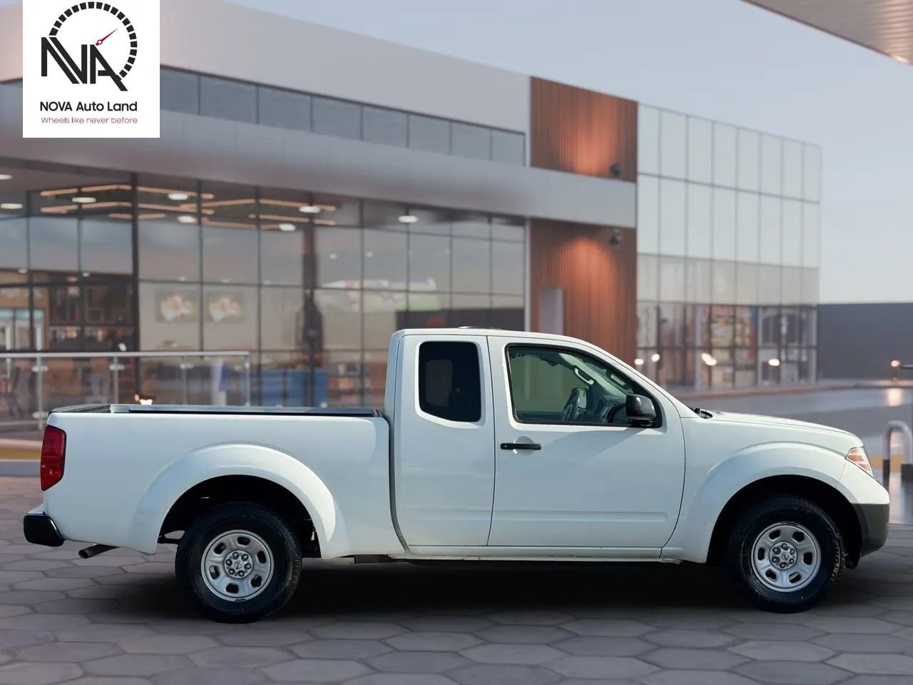 Used 2017 Nissan Frontier S image 9