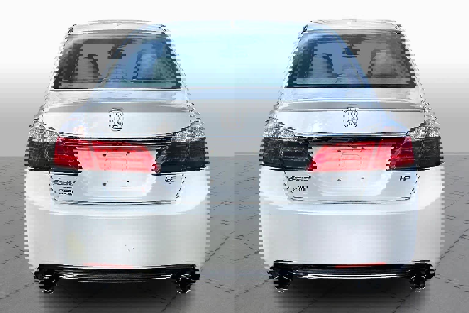 Used 2015 Honda Accord EX-L image 5